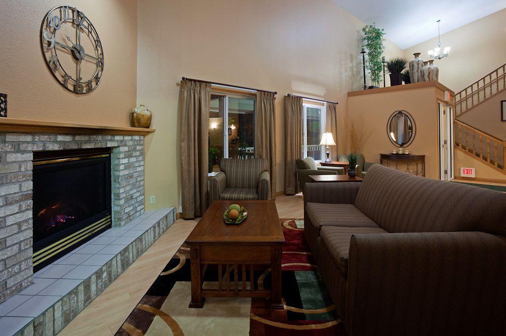 Grandstay Hotel & Suites Cambridge Екстериор снимка